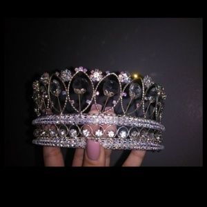 Crown 👑 Corona